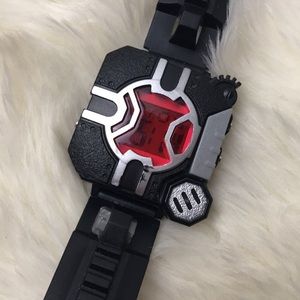 Multiple time zones flashlight spy watch